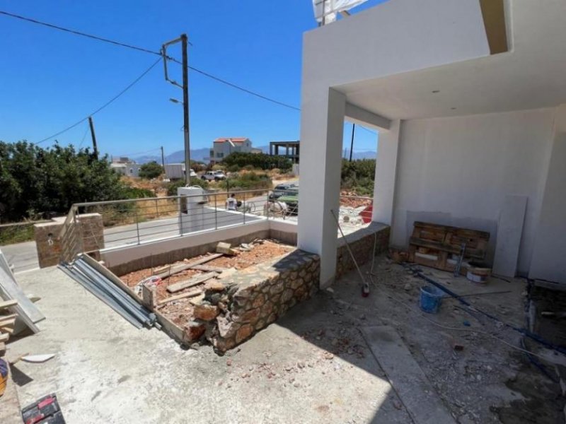 Ammoudara bei Agios Nikolaos MIT VIDEO: Zum Verkauf auf Kreta, Ammoudara: Moderne Villa mit Meerblick, Strand fußläufig erreichbar Haus kaufen